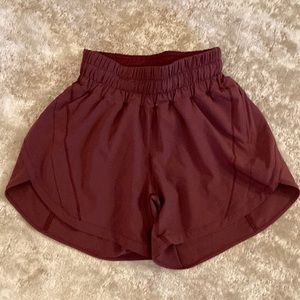 Lululemon track that shorts